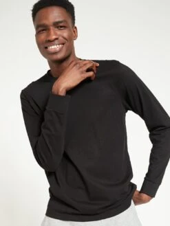 Everyday Essentials Long Sleeve T-Shirt - Black
