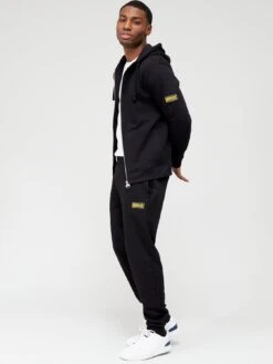 Barbour International Very Exclusive - Essentials Tracksuit - Black -Barbou Clothing Shop V49PT SQ3 0000000004 BLACK MDo
