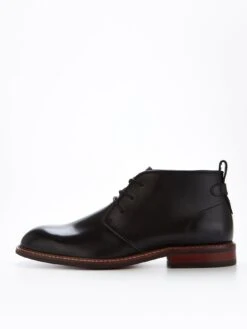 Very Man Leather Chukka Boot - Black