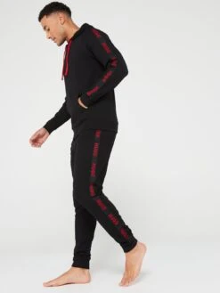 HUGO Sporty Logo Long Pyjama - Black/Red -Barbou Clothing Shop VIS7T SQ3 0000000004 BLACK MDo