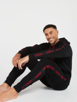 HUGO Sporty Logo Long Pyjama - Black/Red -Barbou Clothing Shop VIS7T SQ4 0000000004 BLACK MDd