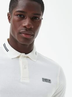 Barbour International Essential Tipped Polo Shirt - Off White -Barbou Clothing Shop VJGNZ SQ4 0000000067 CREAM MDd