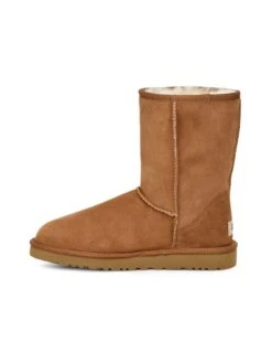 UGG Men's Classic Short Boots - Chestnut -Barbou Clothing Shop VKDCU SQ6 0000001277 LIGHT BROWN SLd