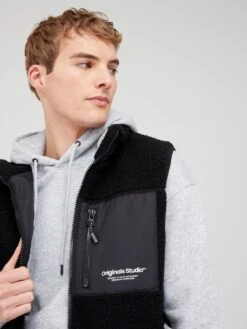 Jack & Jones Fleece Gilet - Black -Barbou Clothing Shop VKO3L SQ4 0000000004 BLACK MDd