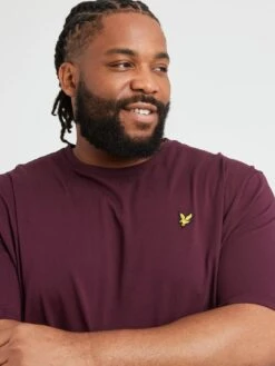 Lyle & Scott Lyle & Scott Big & Tall Plain T-Shirt - Dark Red -Barbou Clothing Shop VKRZ7 SQ4 0000000315 DARK RED MDd
