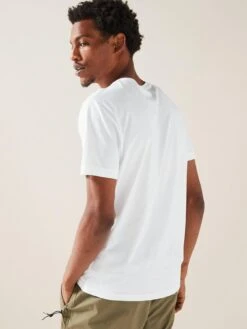 GANT Reg Shield Shortsleeve T-Shirt - White -Barbou Clothing Shop VOLGX SQ2 0000000013 WHITE MDb